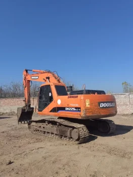 Used Doosan DH225 7 Crawler Excavator for Sale6