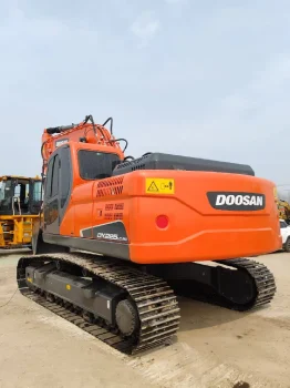 Used Doosan DX225LCA9C Crawler Excavator for Sale4