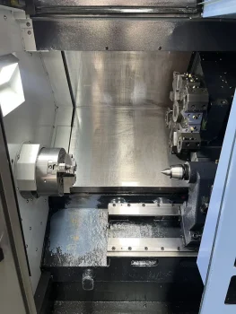Used Doosan LYNX220LC CNC Lathe Machine for Sale3