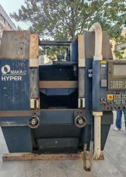 Used MAKINO 850 CNC Milling Machine for Sale6