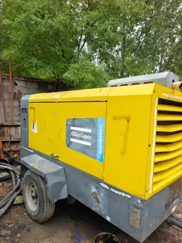 Used Atlas Copco XRHS666 C Air Compressor for Sale2