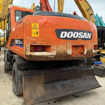 Used Doosan DH210W 7 Excavator for Sale9