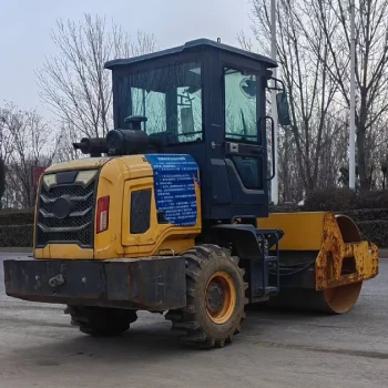 Used LEIAO JIXIE LA 6T Road Roller for Sale7