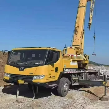 Used XCMG 25K5A Truck Crane for Sale