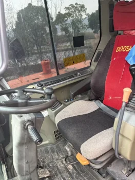Used Doosan DX60W 9C Wheeled Excavator for Sale7
