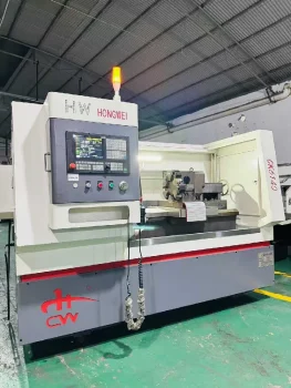 Used HONGWEI CK6140 1000 Machine Tool for Sale5