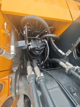 Used HYUNDAI HX220HD Excavator for Sale5