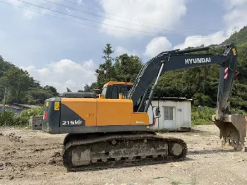 Used HYUNDAI R215VS Excavator for Sale1