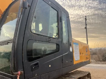 Used HYUNDAI R305LC 7 Crawler Excavator for Sale4