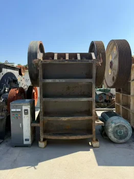 Used PE 750×1060 Jaw Crusher for Sale1