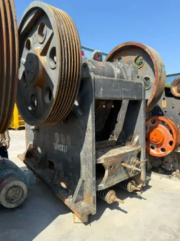 Used PE 750×1060 Jaw Crusher for Sale3