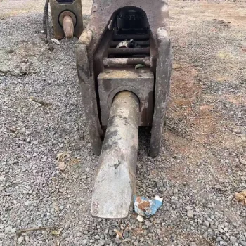 Used SANY SY550H Crawler Excavator for Sale6