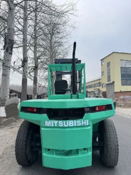 Used MITSUBISHI FD150 Forklift for Sale1