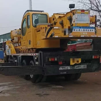 Used XCMG QY25K5D 1 Truck Crane for Sale4