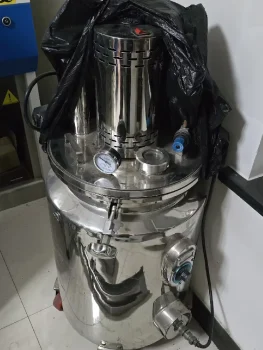 Used DFHS 60 type Soft Capsule Filling Machine for Sale2
