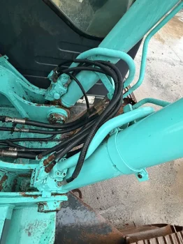 Used KOBELCO SK200 12 Excavator for Sale4