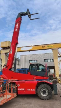 Used MAGNI RTH5.25 Telescopic Handler for Sale1