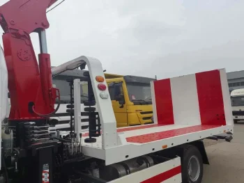 Used Sinotruk Howo Euri 3series Stick boom crane for Sale3