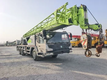 Used ZOOMLION ZTC251E Truck Crane for Sale2