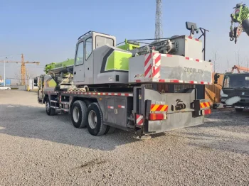Used ZOOMLION ZTC251E Truck Crane for Sale4