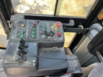 Used CRHIC TCZ400R Forklift Tuck for Sale5