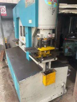 Used JINSANLI Punching and Shearing Machine for Sale1