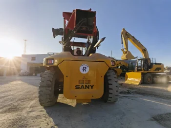 Used SANY SRSC45H1 Reach Stacker for Sale6