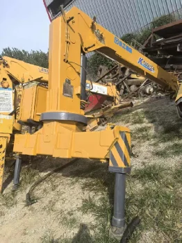Used XCMG S06.38K60 Stick Boom Crane Truck for Sale1