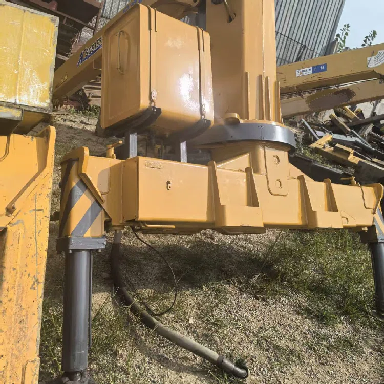 Used XCMG S06.38K60 Stick Boom Crane Truck for Sale999