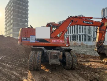 Used Doosan DH150W 7 Wheel Excavator for Sale3