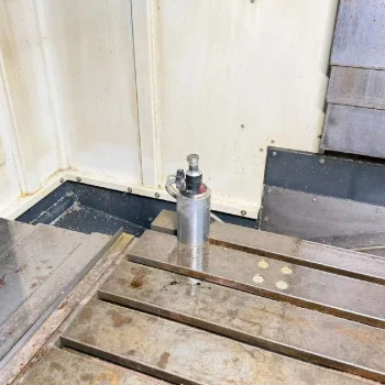 Used Kingdom VH850L CNC Machining Center for Sale2