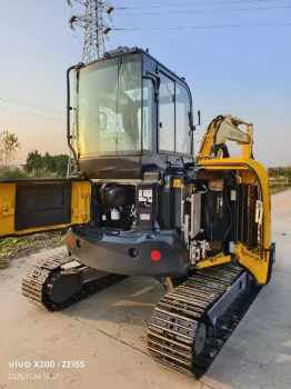 Used Komatsu PC40MR Mini Excavator for Sale3