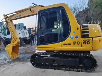 Used Komatsu PC60 7 6.3 Ton Crawler Excavator for Sale3