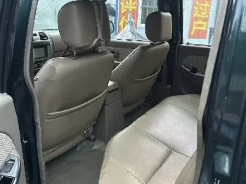 Used JMC 2015 Model Baodian Pickup Truck for Sale5