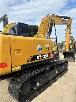Used SANY SY135C 13.5 Ton Crawler Excavator for Sale6