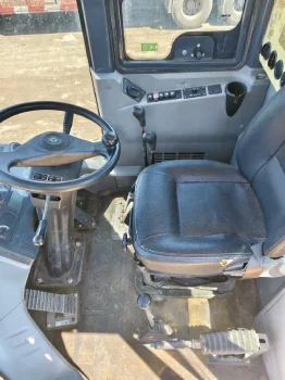Used XCMG LW300FV Wheel Loader for Sale8