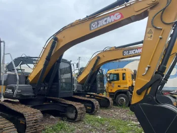 Used XCMG XE215DA 21.5 Tons Crawler Excavator for Sale1