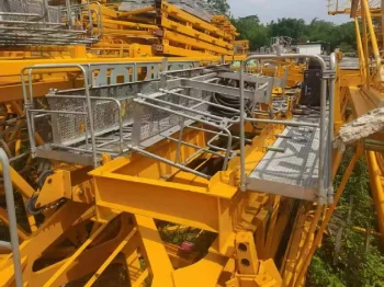 Used Zoomlion W450—25HC Tower Crane for Sale2