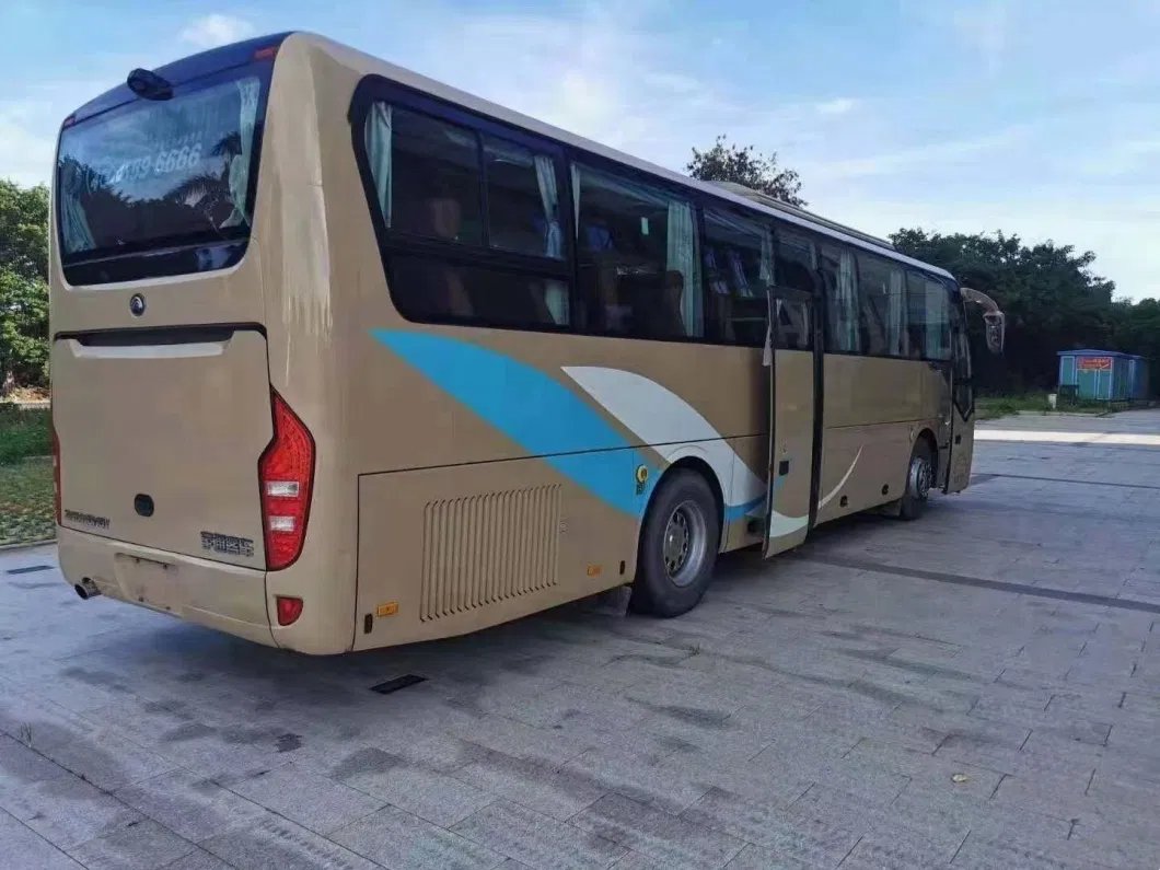Spot Product City Buses Used Yutong Bus Right Hand Drive 50 Seats Youtong Luxury Coaches Front Engine Autobus for Sale