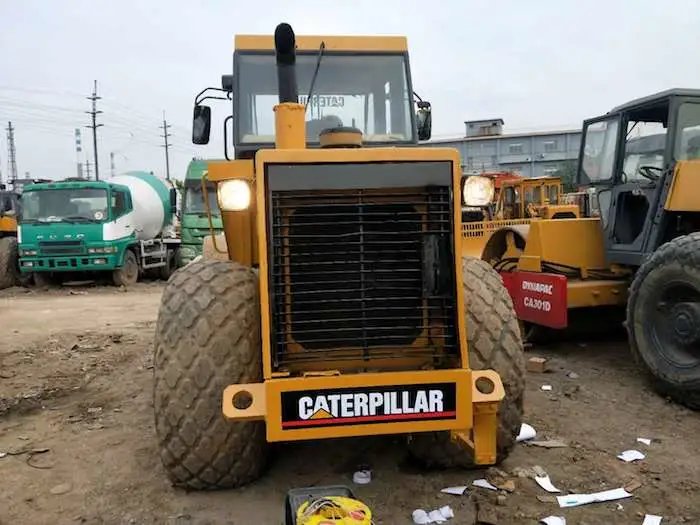 Sell Original Second Hand Vibratory Road Roller Caterpillar CS-583c with Super Good Condition