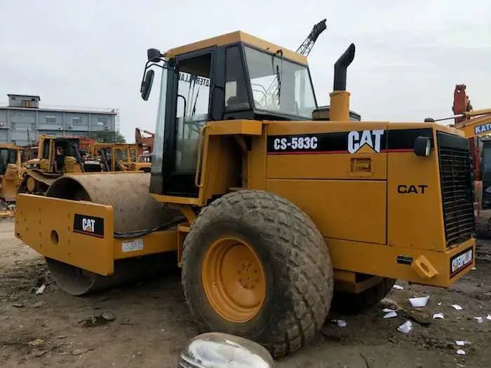 Sell Original Second Hand Vibratory Road Roller Caterpillar CS-583c with Super Good Condition
