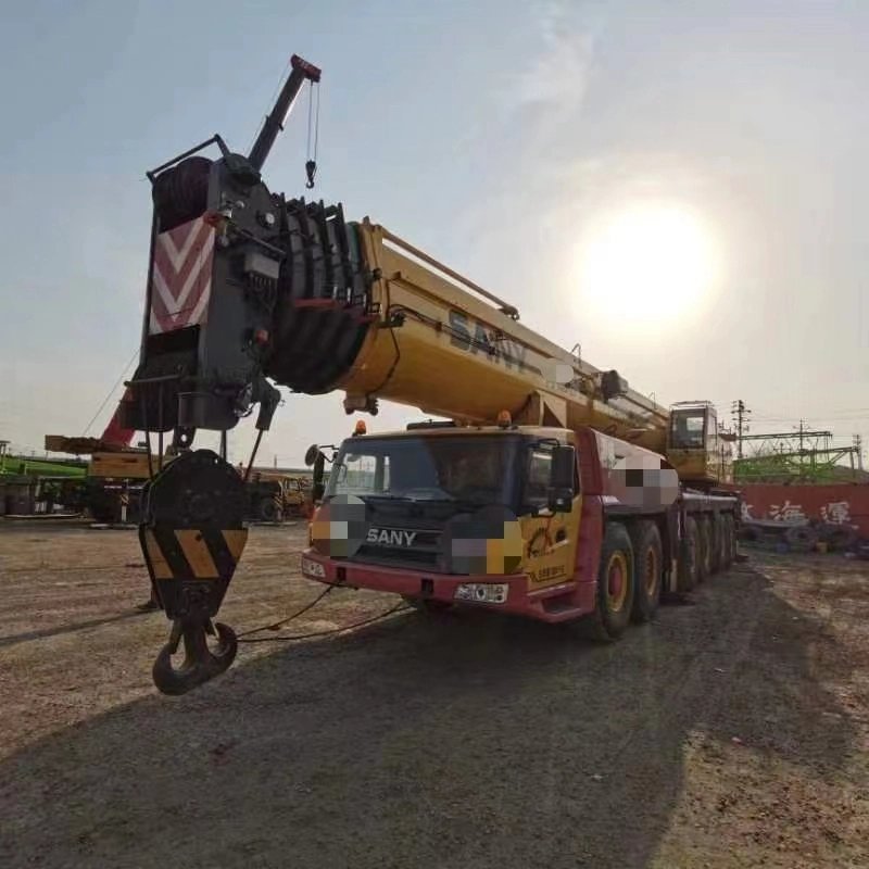 2019 Truck-Mounted Telescopic Crane 90ton Truck Crane