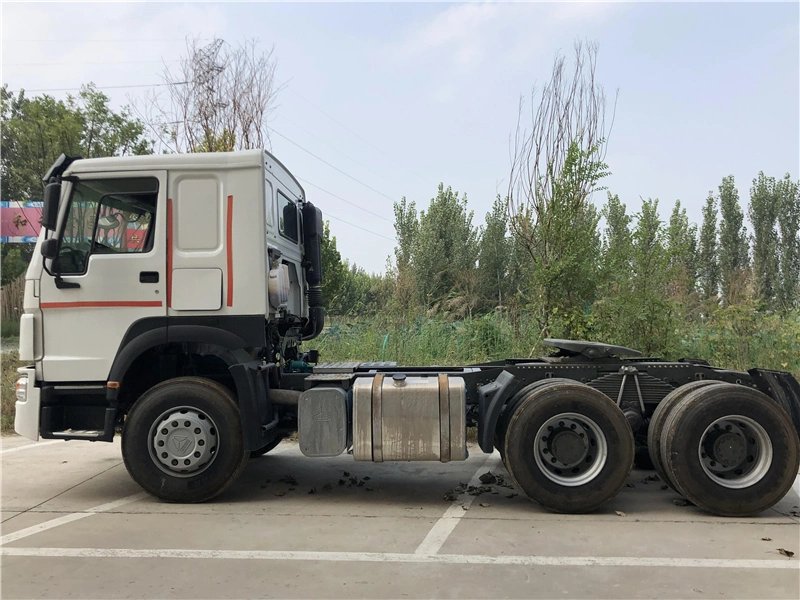 Directly Supplier Used Sinotruk HOWO Heavy Duty 6*4 371HP/375HP Tractor Truck for Sale