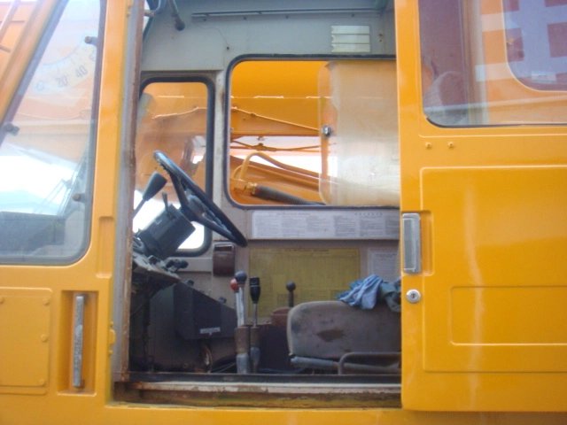Used Tadano Truck Crane Tadano Az-300d with