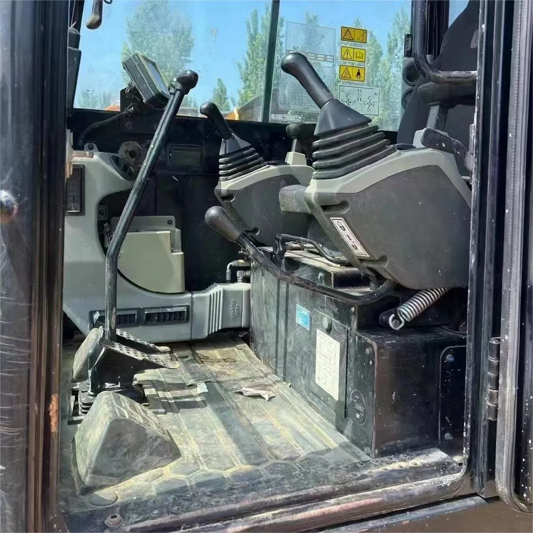 Caterpillar Used Excavator Good Price for Sale Small Excavator