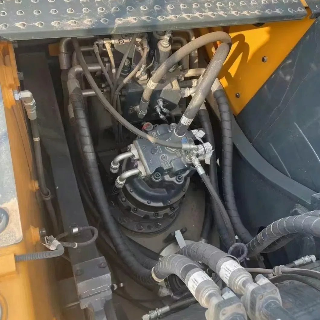 Second-Hand Excavator Hyundai 225 for Sale at Low Price