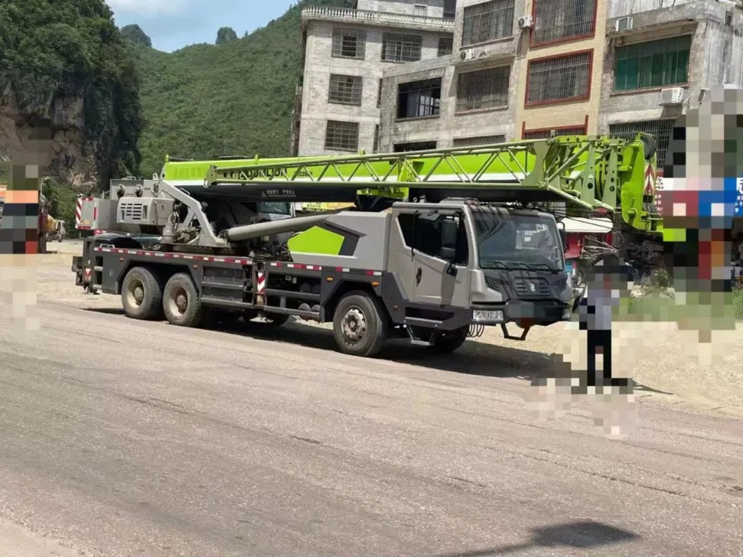 2017 Zoomlion 25t Truck Crane Mobile Crane Hoist Crane Under Good Original Condition with Perfect Lifting Capacity