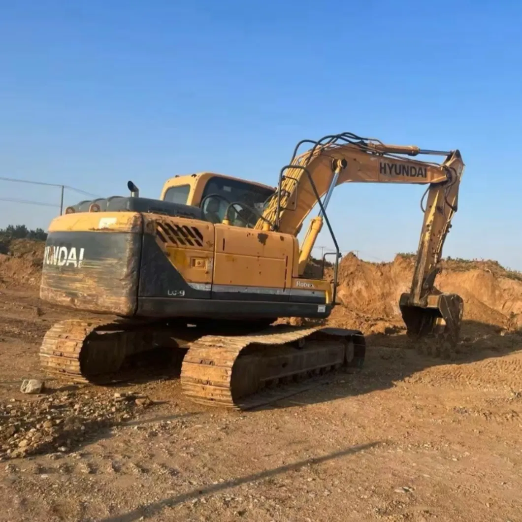 Construction Equipment Crawler Used Excavator Hyundai 150 for Sale at Low Price