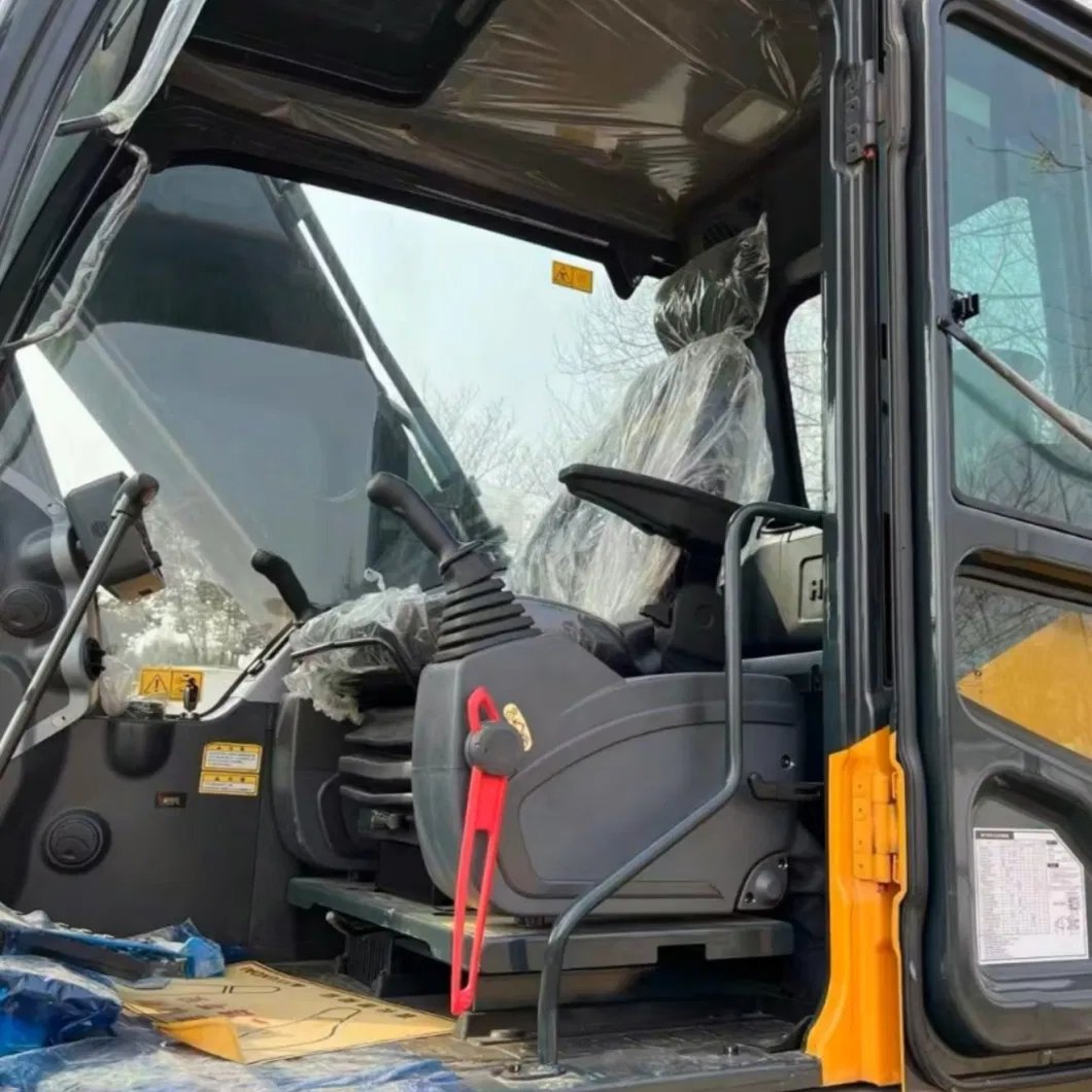 Used Hyundai 225 Construction Equipment Crawler Excavator Original for Sale