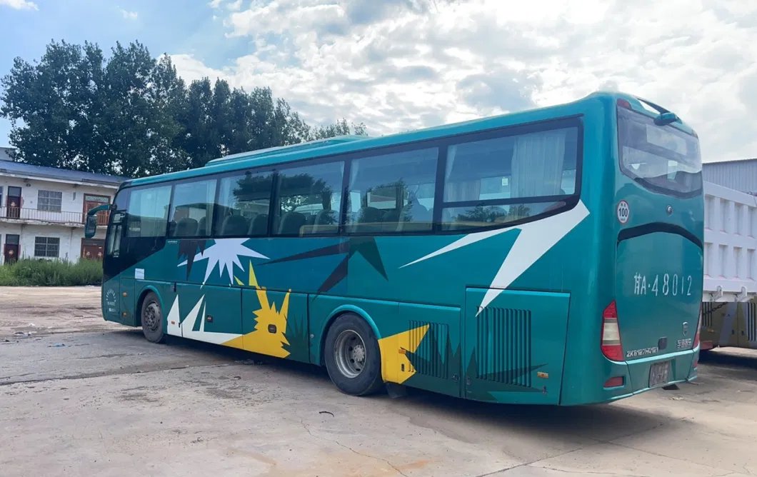 Fine 51 Seats Bus Used Diesel Engine Coach Buses 2+2 Layout Tour Bus with Luggage Rack for Sale